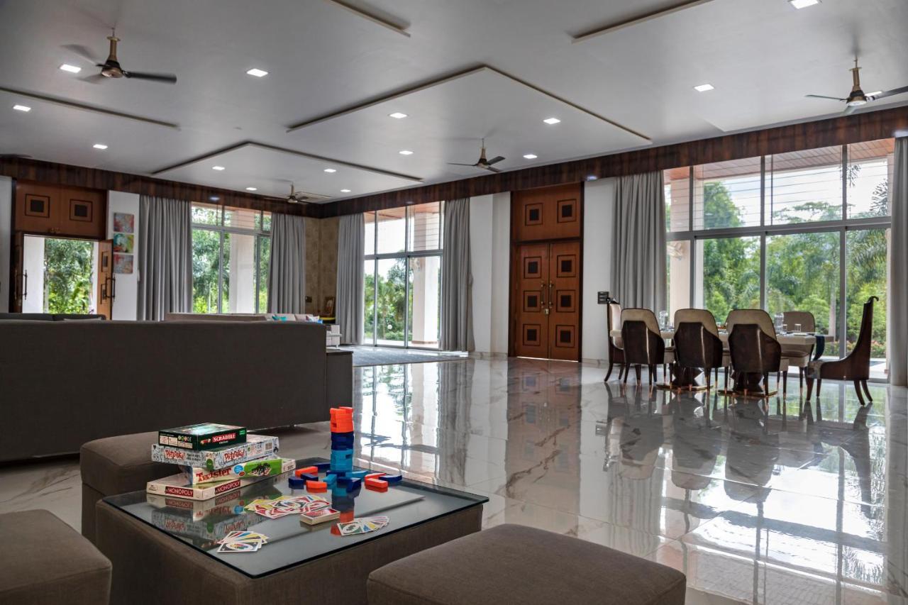 Saffronstays Odyssey, Karjat - 10 Acres Pet-Friendly Estate With Swimming Pool Chinchavli Экстерьер фото