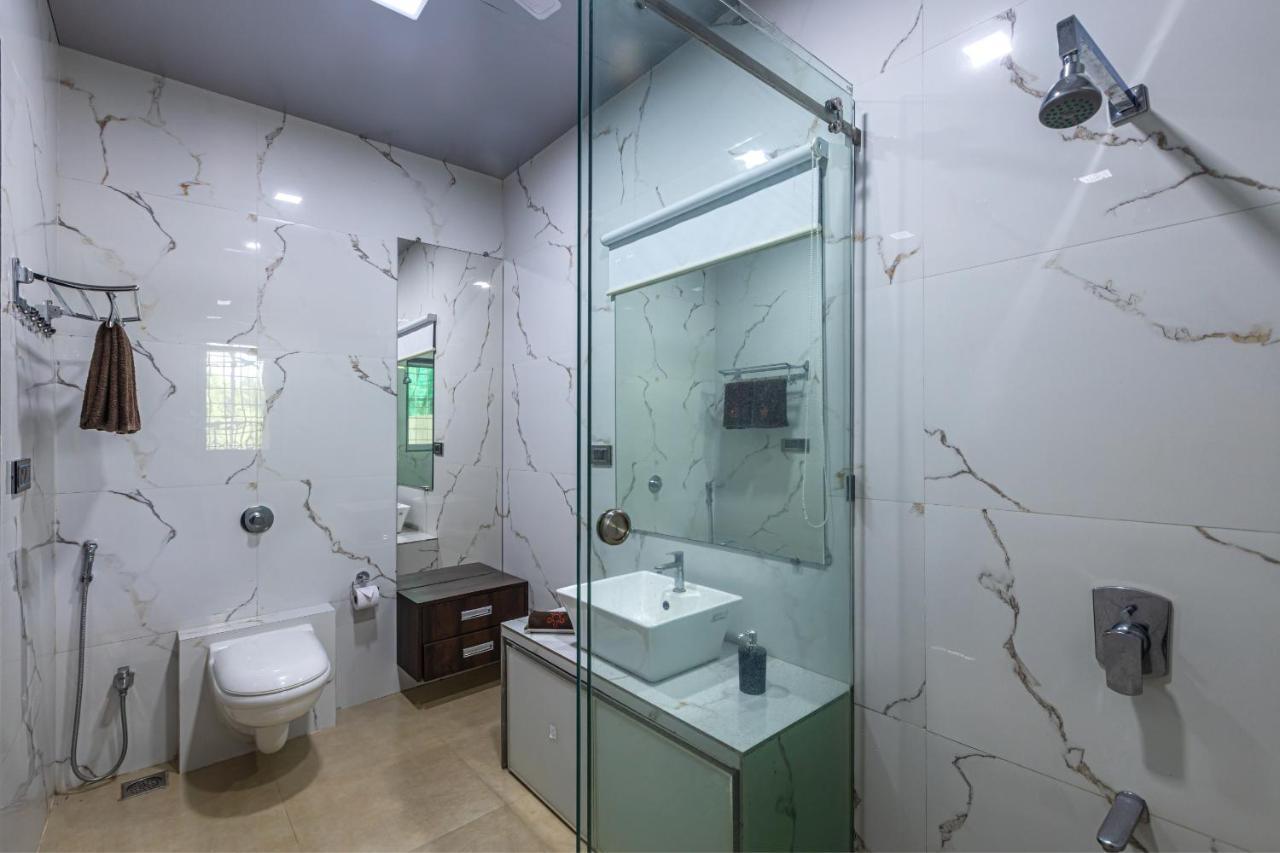 Saffronstays Odyssey, Karjat - 10 Acres Pet-Friendly Estate With Swimming Pool Chinchavli Экстерьер фото